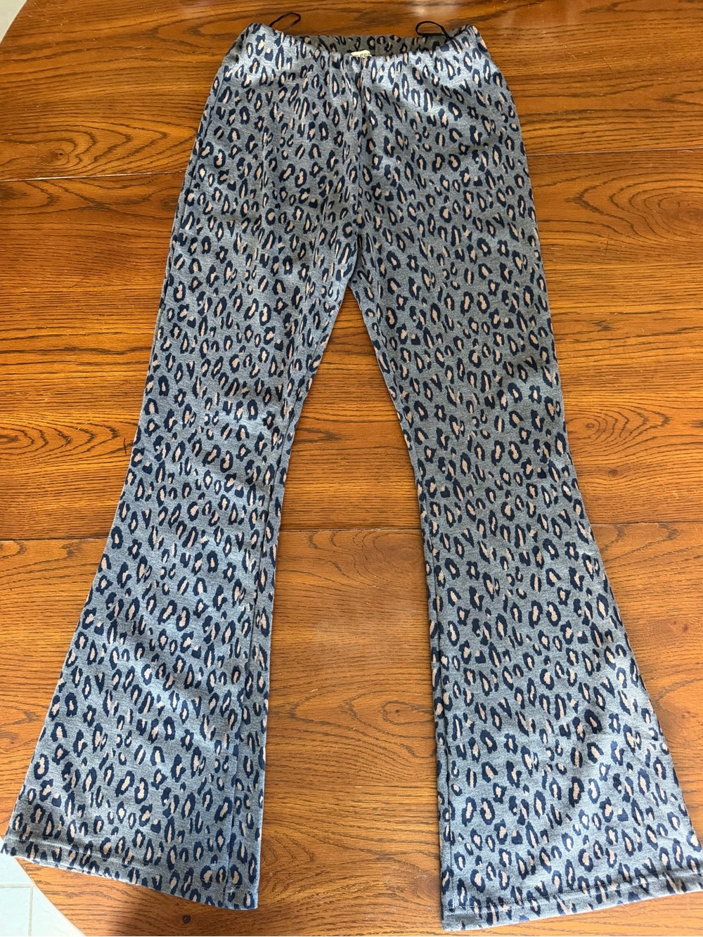 Umgee Blue/grey  Leopard-Print Flare Jeans